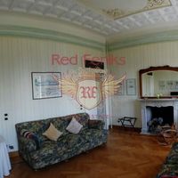 Вилла в Италии, Тронцано-Лаго-Маджоре, 583 кв.м.