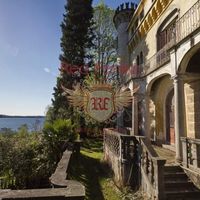 Вилла в Италии, Тронцано-Лаго-Маджоре, 700 кв.м.