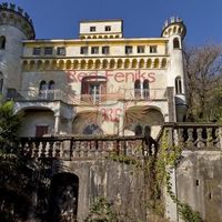 Вилла в Италии, Тронцано-Лаго-Маджоре, 700 кв.м.