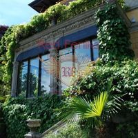 Вилла в Италии, Тронцано-Лаго-Маджоре, 800 кв.м.