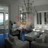 Вилла в Италии, Тронцано-Лаго-Маджоре, 800 кв.м.