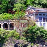 Вилла в Италии, Тронцано-Лаго-Маджоре, 300 кв.м.