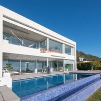 Villa at the seaside in Spain, Catalunya, Barcelona, 350 sq.m.