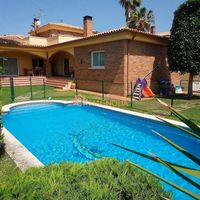 Villa at the seaside in Spain, Catalunya, Vilanova i la Geltru, 300 sq.m.