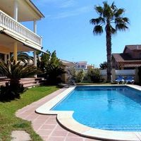 Villa at the seaside in Spain, Catalunya, Cunit, 149 sq.m.