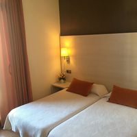 Отель (гостиница) в большом городе в Испании, Каталония, Барселона, 400 кв.м.