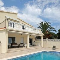 Villa at the seaside in Spain, Catalunya, Girona, 242 sq.m.