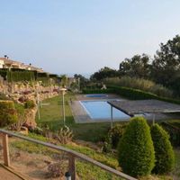 Дом в лесу, у моря в Испании, Каталония, Барселона, 225 кв.м.