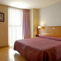 Отель (гостиница) в большом городе в Испании, Каталония, Барселона, 1200 кв.м.