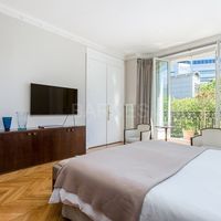 Flat in France, Paris, 157 sq.m.