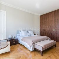 Flat in France, Paris, 157 sq.m.