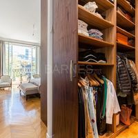 Flat in France, Paris, 157 sq.m.