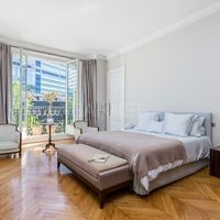 Flat in France, Paris, 157 sq.m.