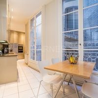 Flat in France, Paris, 157 sq.m.
