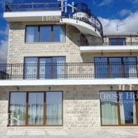 House in Montenegro, Herceg Novi, Herceg-Novi, 752 sq.m.