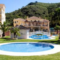 Отель (гостиница) на спа-курорте, у моря в Испании, Андалусия, Марбелья, 5000 кв.м.