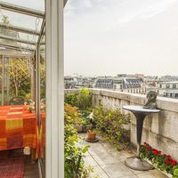 Flat in France, Paris, 73 sq.m.