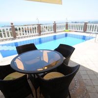 Villa in the mountains, in the suburbs, at the seaside in Turkey, Alanya, 200 sq.m.