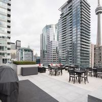 Апартаменты в большом городе в Канаде, Торонто, 84 кв.м.