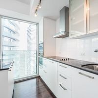 Apartment in the big city in Canada, Toronto, 70 sq.m.