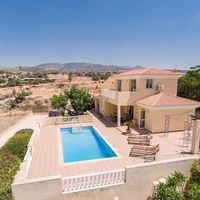 Villa in Republic of Cyprus, Eparchia Pafou, 200 sq.m.