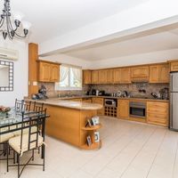 Villa in Republic of Cyprus, Eparchia Pafou, 200 sq.m.