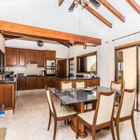 Bungalow in Republic of Cyprus, Eparchia Pafou, 215 sq.m.