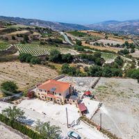 Villa in Republic of Cyprus, Eparchia Pafou, 280 sq.m.