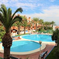 Апартаменты в большом городе, на спа-курорте, у моря в Испании, Валенсия, Торревьеха, 84 кв.м.