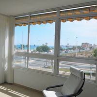 Апартаменты в большом городе, на спа-курорте, у моря в Испании, Валенсия, Торревьеха, 65 кв.м.