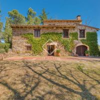 Villa in Spain, Catalunya, Girona, 300 sq.m.