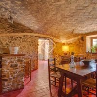 Villa in Spain, Catalunya, Girona, 300 sq.m.