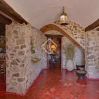 Villa in Spain, Catalunya, Girona, 300 sq.m.