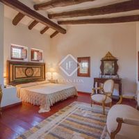 Villa in Spain, Catalunya, Girona, 300 sq.m.