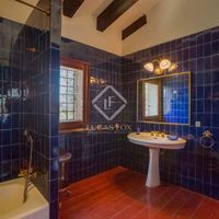 Villa in Spain, Catalunya, Girona, 300 sq.m.