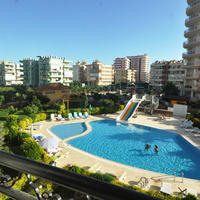 Квартира на второй линии моря/озера, в центре города в Турции, 125 кв.м.