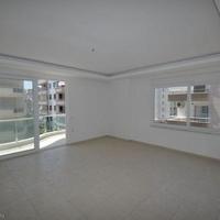 Квартира на второй линии моря/озера, в центре города в Турции, 68 кв.м.