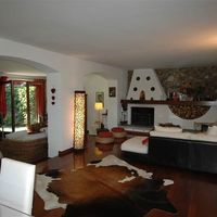 Villa in Italy, Piemonte, Stresa, 380 sq.m.