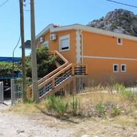 Магазин в пригороде в Черногории, Котор, 284 кв.м.