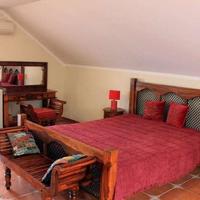 House at the second line of the sea / lake, in the suburbs in Montenegro, Kotor, 212 sq.m.