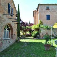 House in Italy, Pienza, 640 sq.m.