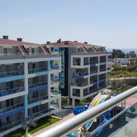 Апартаменты в центре города, на первой линии моря/озера в Турции, 67 кв.м.