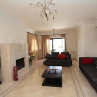 Вилла на первой линии моря/озера на Кипре, Пафос, Полис, 250 кв.м.