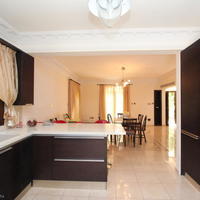 Вилла на первой линии моря/озера на Кипре, Пафос, Полис, 250 кв.м.