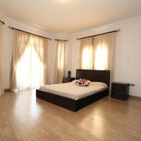 Вилла на первой линии моря/озера на Кипре, Пафос, Полис, 250 кв.м.