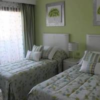 Apartment in the suburbs in Spain, Andalucia, 214 sq.m.