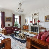 Flat in France, Paris, 236 sq.m.