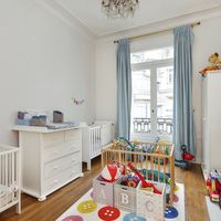 Flat in France, Paris, 236 sq.m.