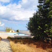 Отель (гостиница) на первой линии моря/озера, в пригороде в Греции, Афины, 400 кв.м.