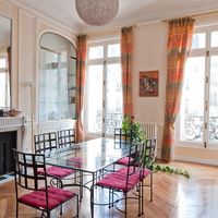 Flat in France, Paris, 237 sq.m.